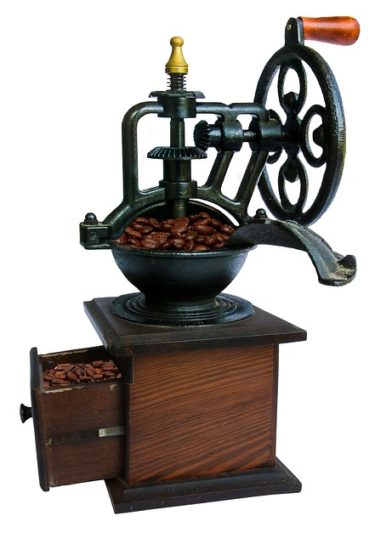 コーヒー豆を挽くミルの種類や値段は？